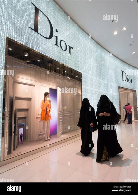 christian dior dubai airport